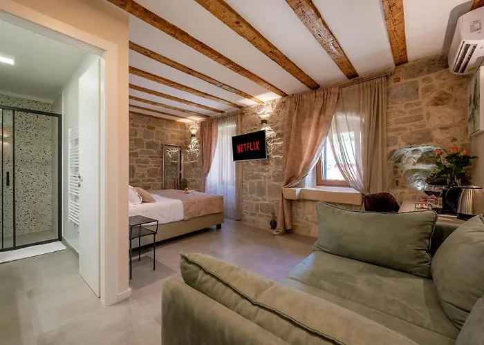 Old Spalatrum Luxury 스플리트