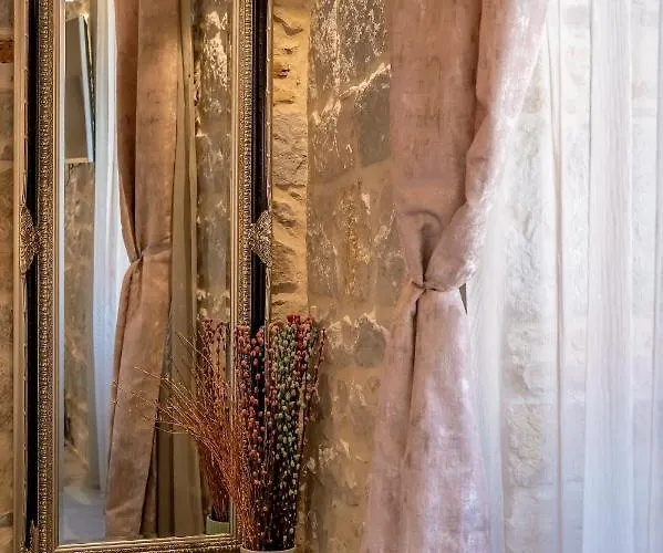 Old Spalatrum Luxury 게스트하우스 4*