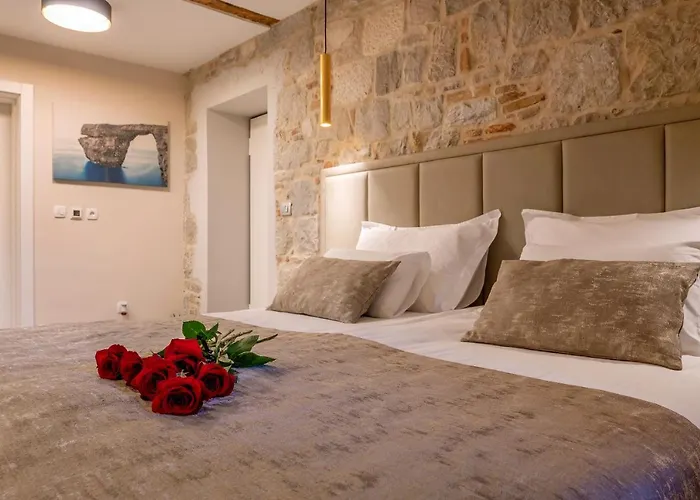 Old Spalatrum Luxury 게스트하우스 4*