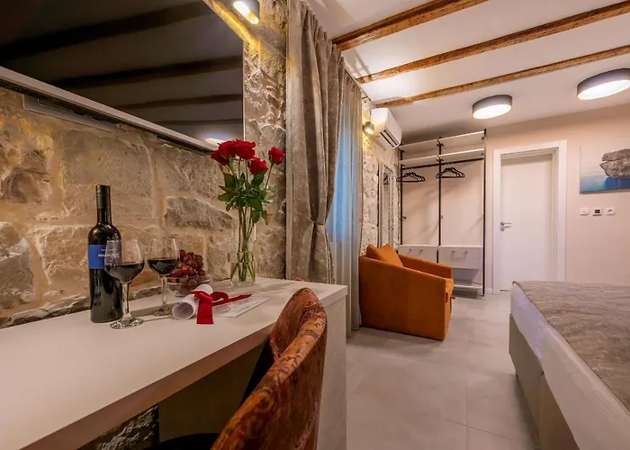 Old Spalatrum Luxury 스플리트