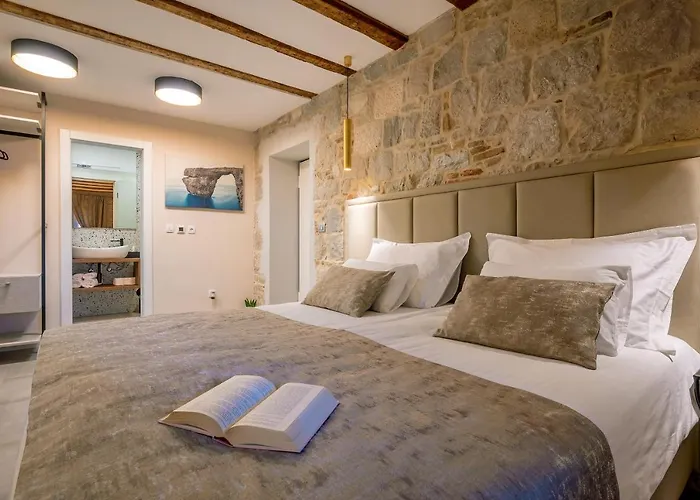 Old Spalatrum Luxury 스플리트