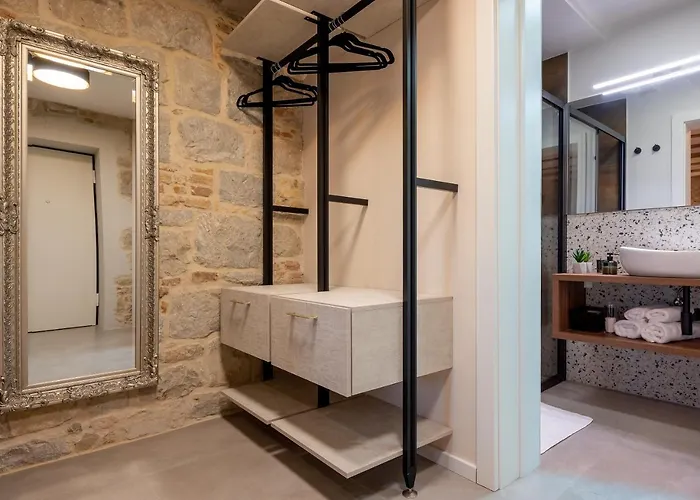 Old Spalatrum Luxury 스플리트