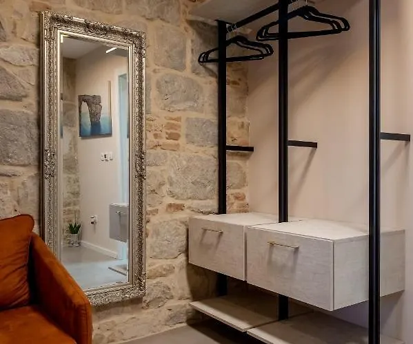 Old Spalatrum Luxury