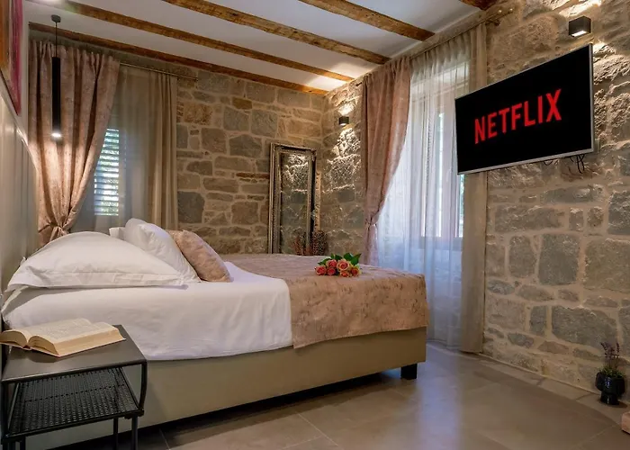 Old Spalatrum Luxury