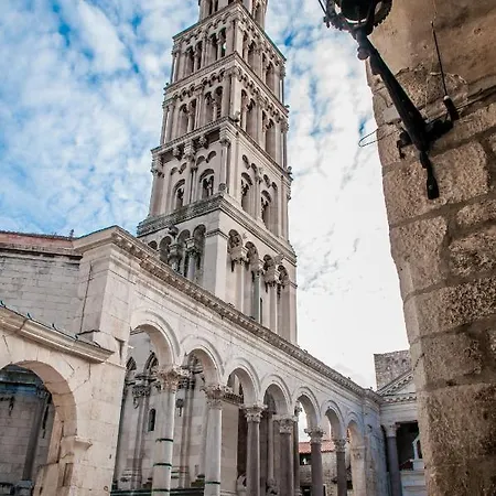 Old Spalatrum Luxury 4* Split