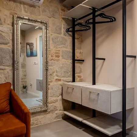 Old Spalatrum Luxury